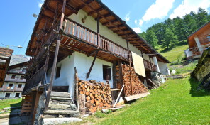 IMMOBILE DA RISTRUTTURARE *SULLE PISTE* IMMOBILE DA RISTRUTTURARE *SULLE PISTE*
