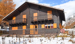 APPARTAMENTO IN CHALET BIFAMILIARE APPARTAMENTO IN CHALET BIFAMILIARE
