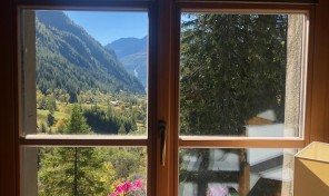(Italiano) ELEGANTE BILOCALE MANSARDATO *VISTA PANORAMICA* (Italiano) ELEGANTE BILOCALE MANSARDATO *VISTA PANORAMICA*